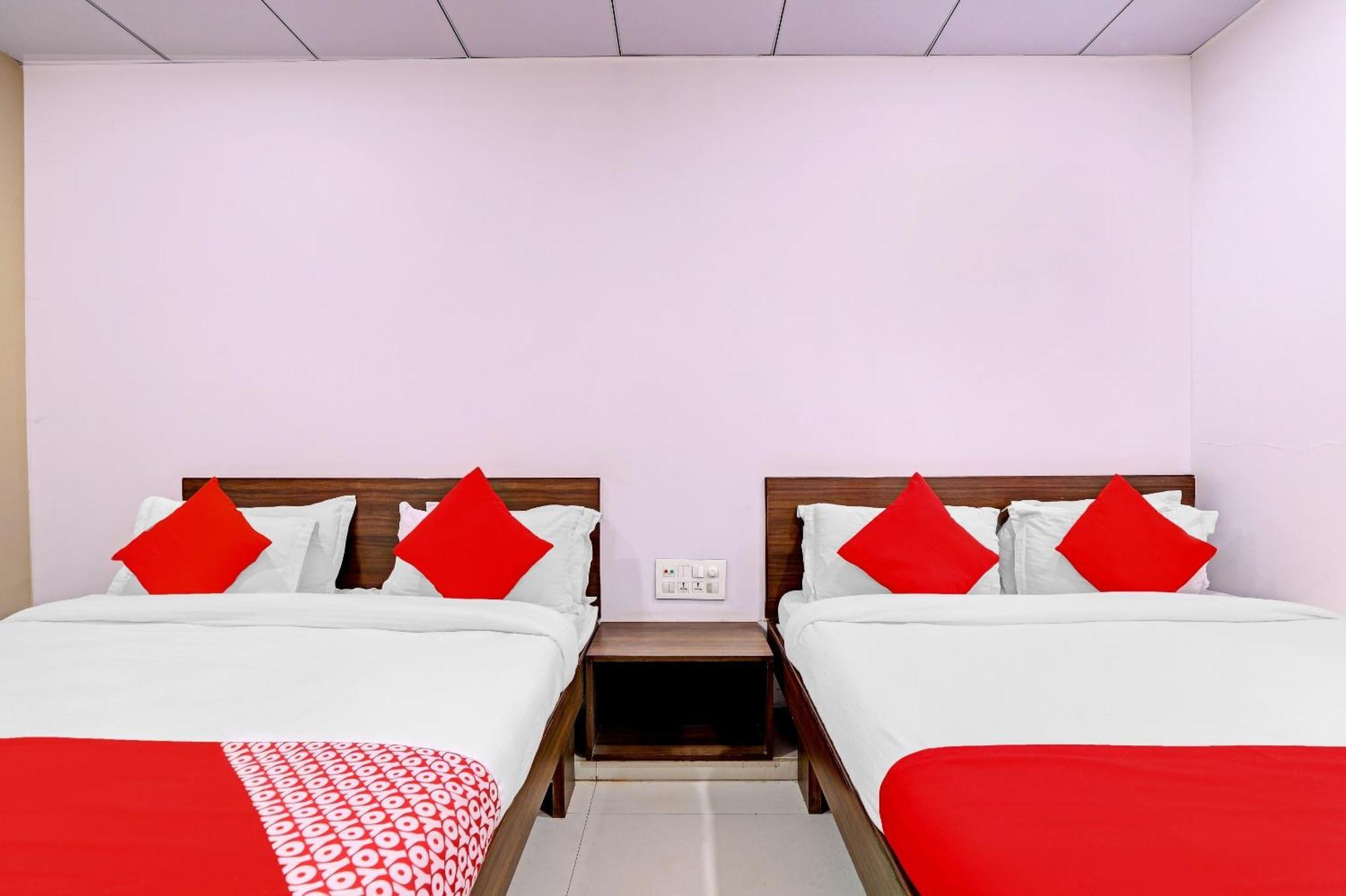 Hotel O Rishta And Jahan Banquet And Rooms Bhatha Exterior foto