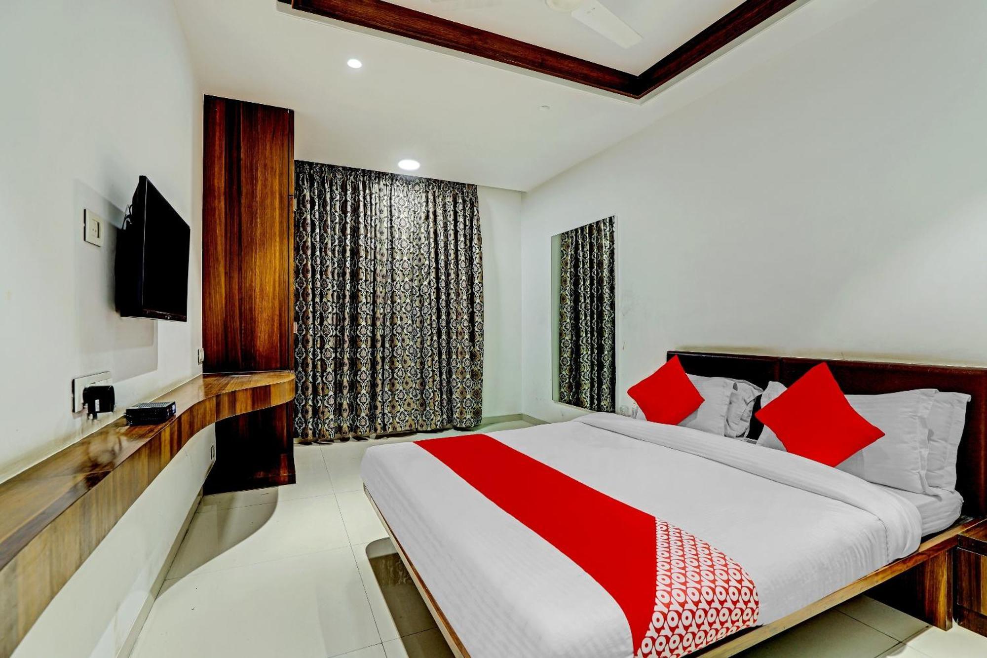 Hotel O Rishta And Jahan Banquet And Rooms Bhatha Exterior foto